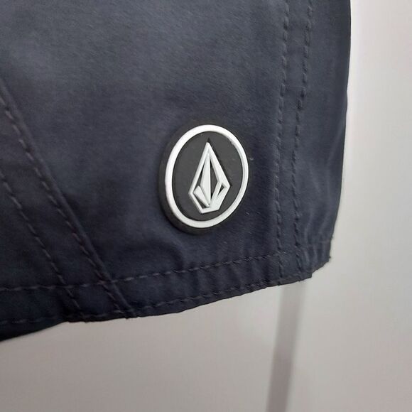 VOLCOM Shorts Size 7 - Picture 3 of 4